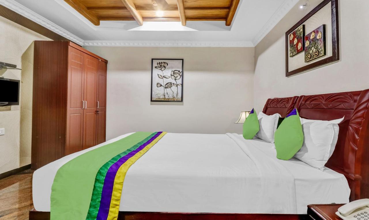 Treebo Symphony Hotels And Resorts Angamally Kizhake Chālakudi Kültér fotó