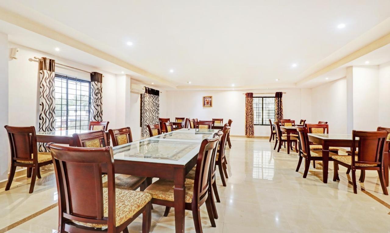 Treebo Symphony Hotels And Resorts Angamally Kizhake Chālakudi Kültér fotó
